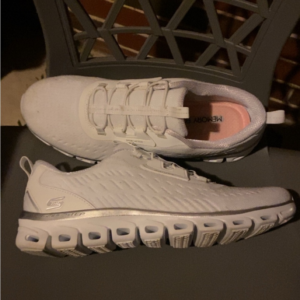 Skechers White and Silver Sneakers with Breathable Fabric and Cushioned Sole